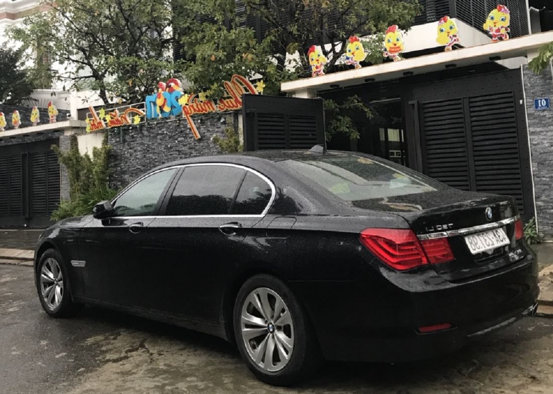 Thuê xe du lịch cao cấp BMW 4 chỗ đà nẵng