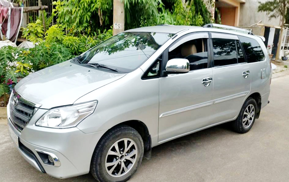 Thuê xe du lịch Toyota innova 7 chỗ tại Đà Nẵng Thuê xe du lịch Toyota innova 7 chỗ tại Đà Nẵng